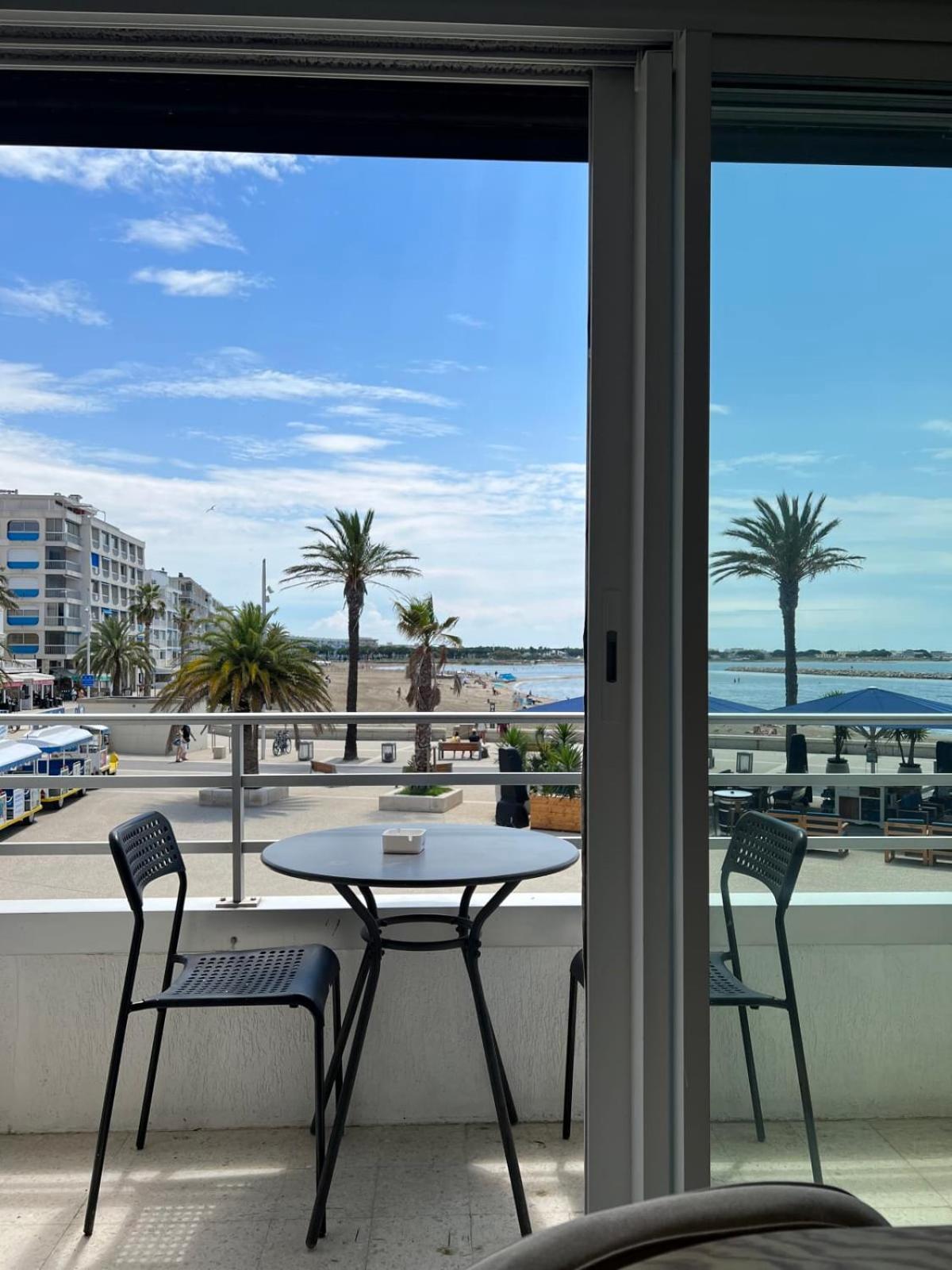 L'Imperial 1- Appartement Tout Confort 1 Chambre Vue Mer Ле-Гро-дю-Руа Екстер'єр фото